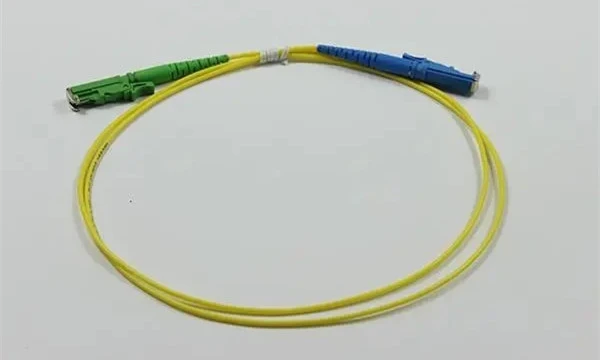 Fiberoptisk E2000 jumperledninger
