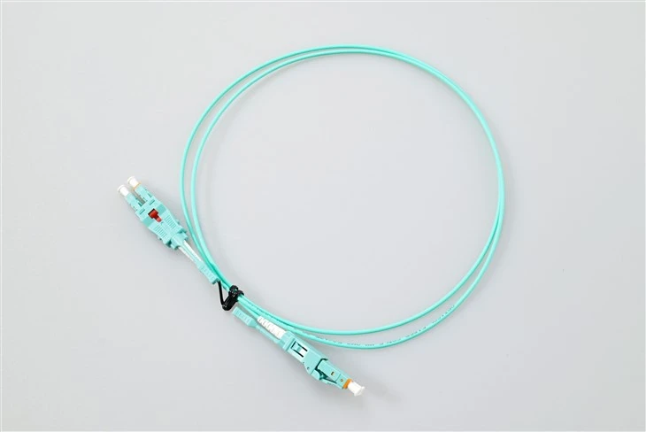 Fiberoptisk patchledning Lc Uniboot OM3