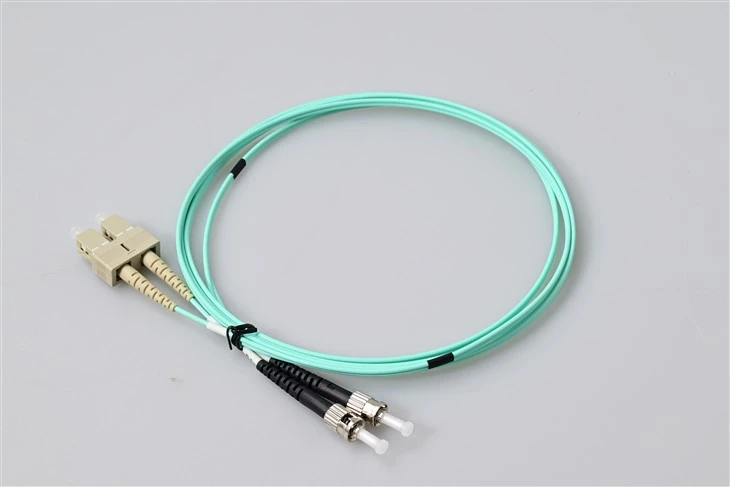 Fiberoptisk patchledning SC TIL ST Dupleks OM3